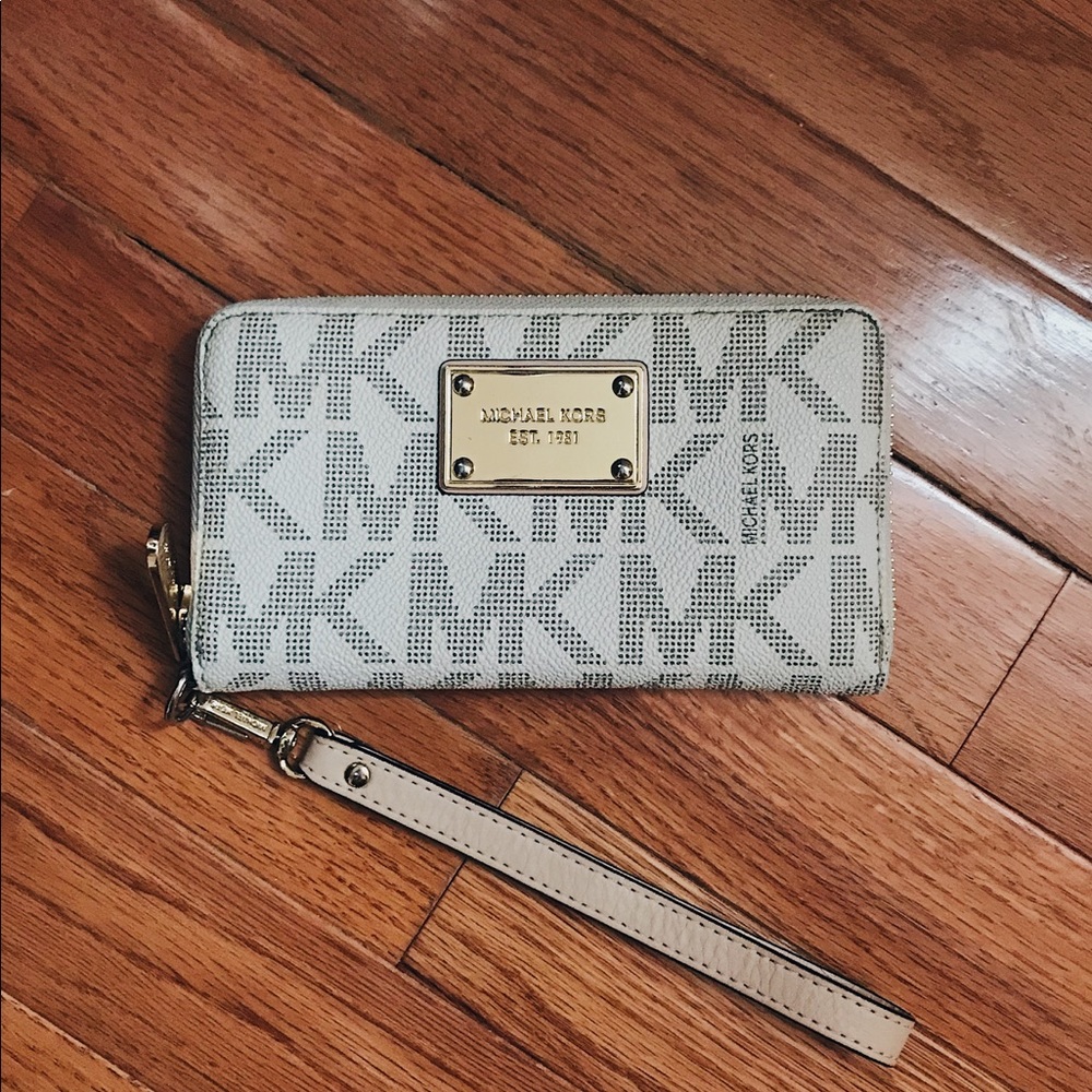 Michael Kors wallet